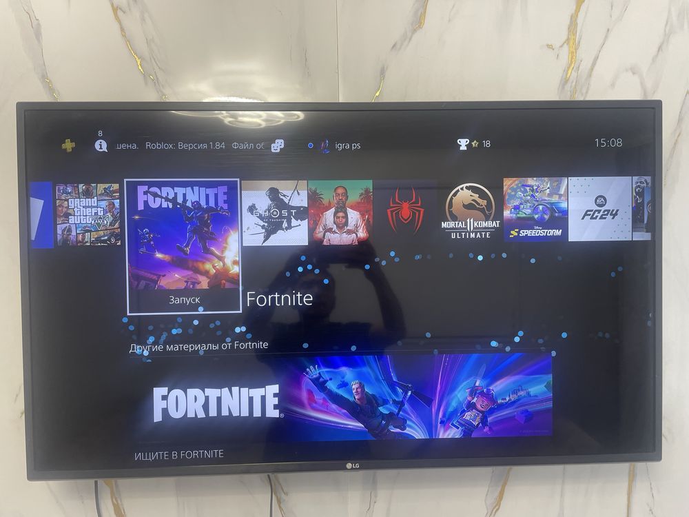 Продаю игровую приставку