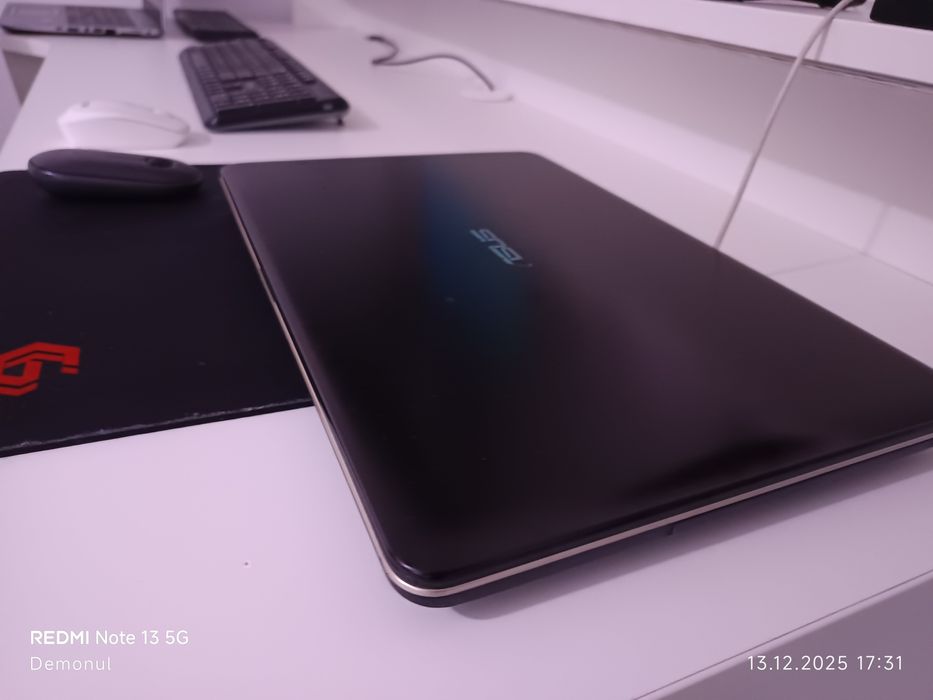 Laptop si calculator