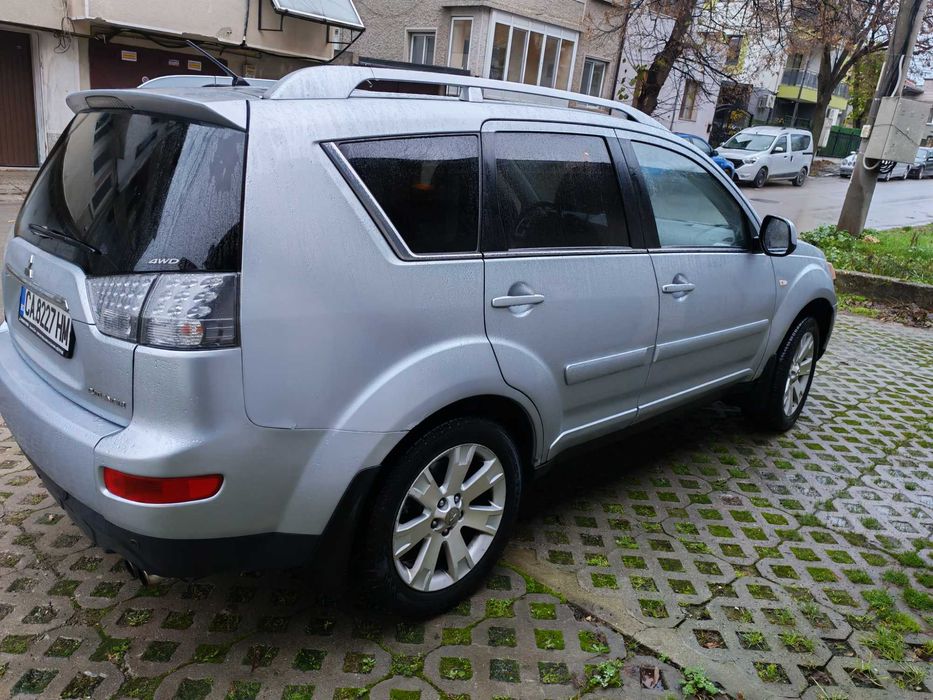 Mitsubishi Outlander 2.2 DID най-висок клас оборудване