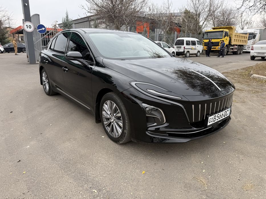Hongqi eqm5-500км в аренду с выкупом