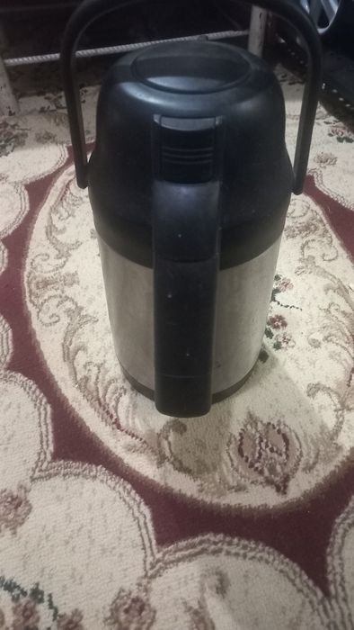 Термос для питья чай кофе итд.