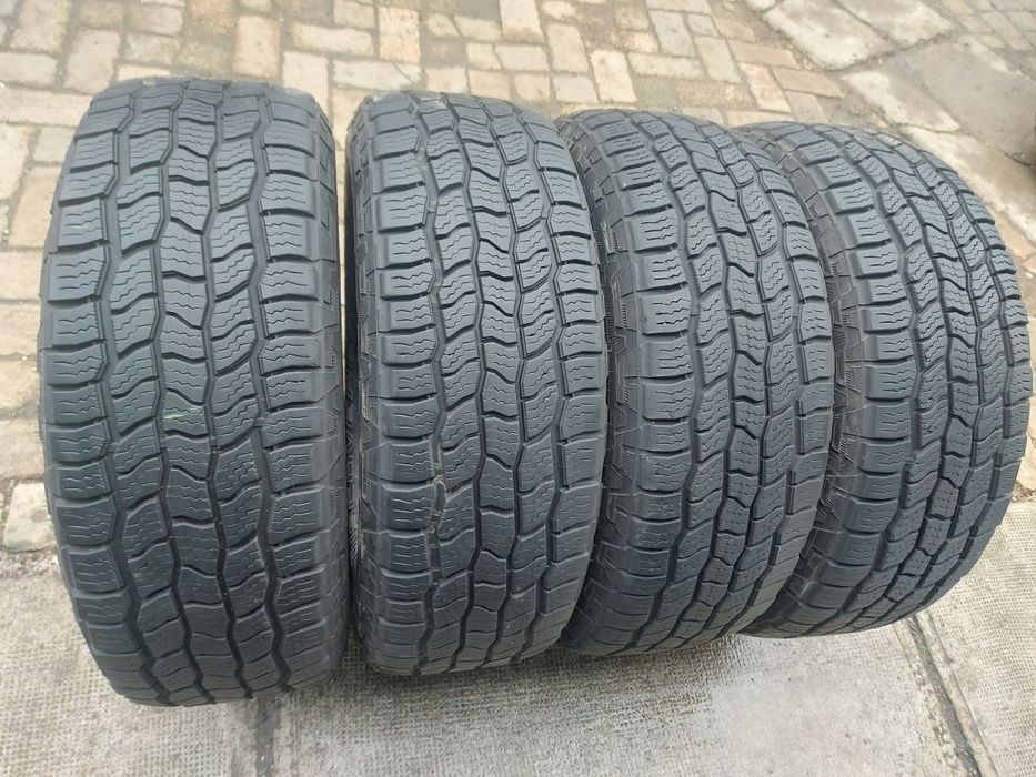 Set 4buc 265/70 R17 115T Cooper Discoverer AT3 4S M+S iarnă