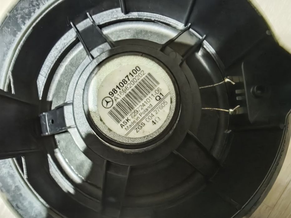 Високоговорители от Мерцедес А и Б класа