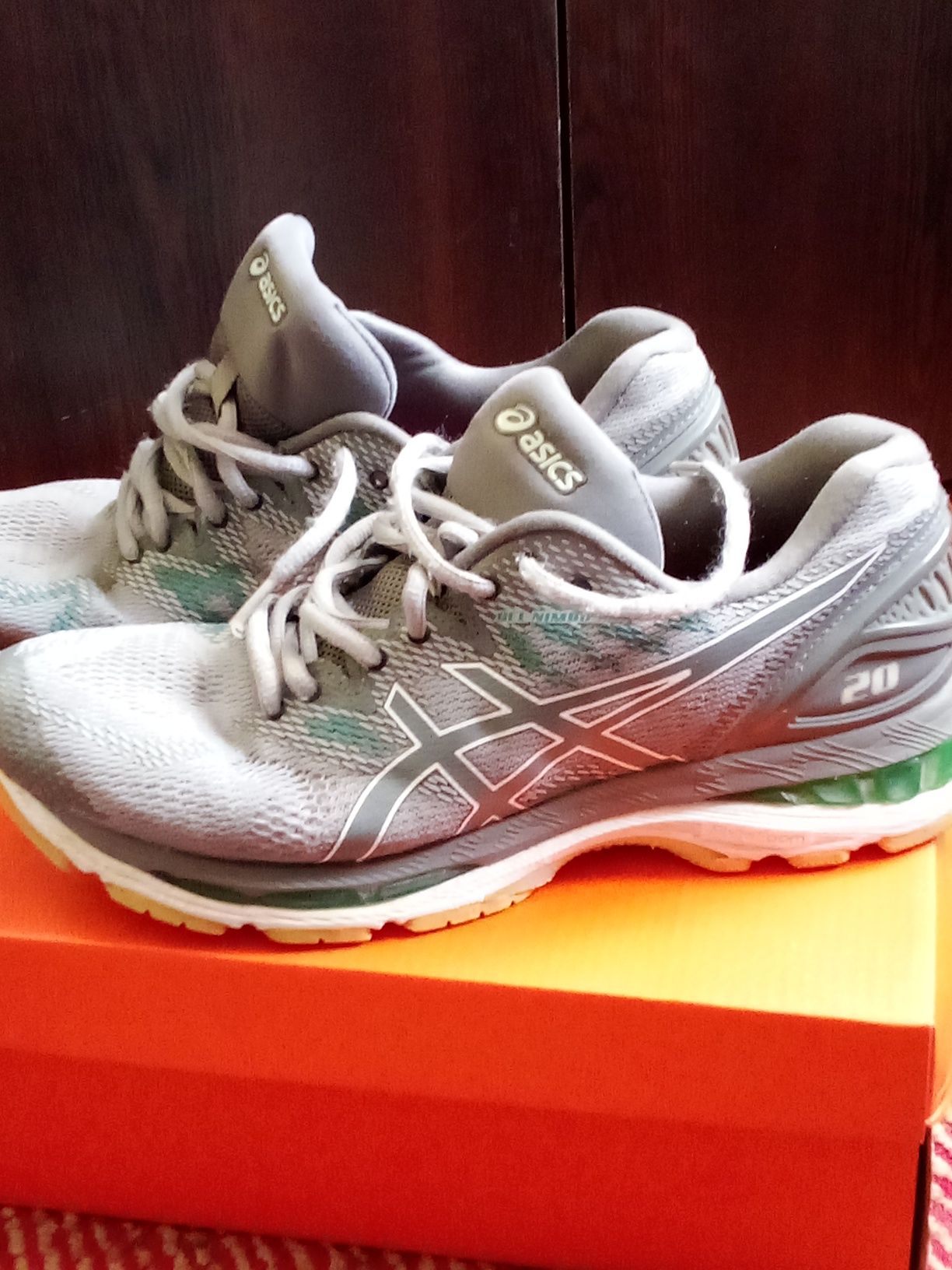 Маратонки Asics N 40