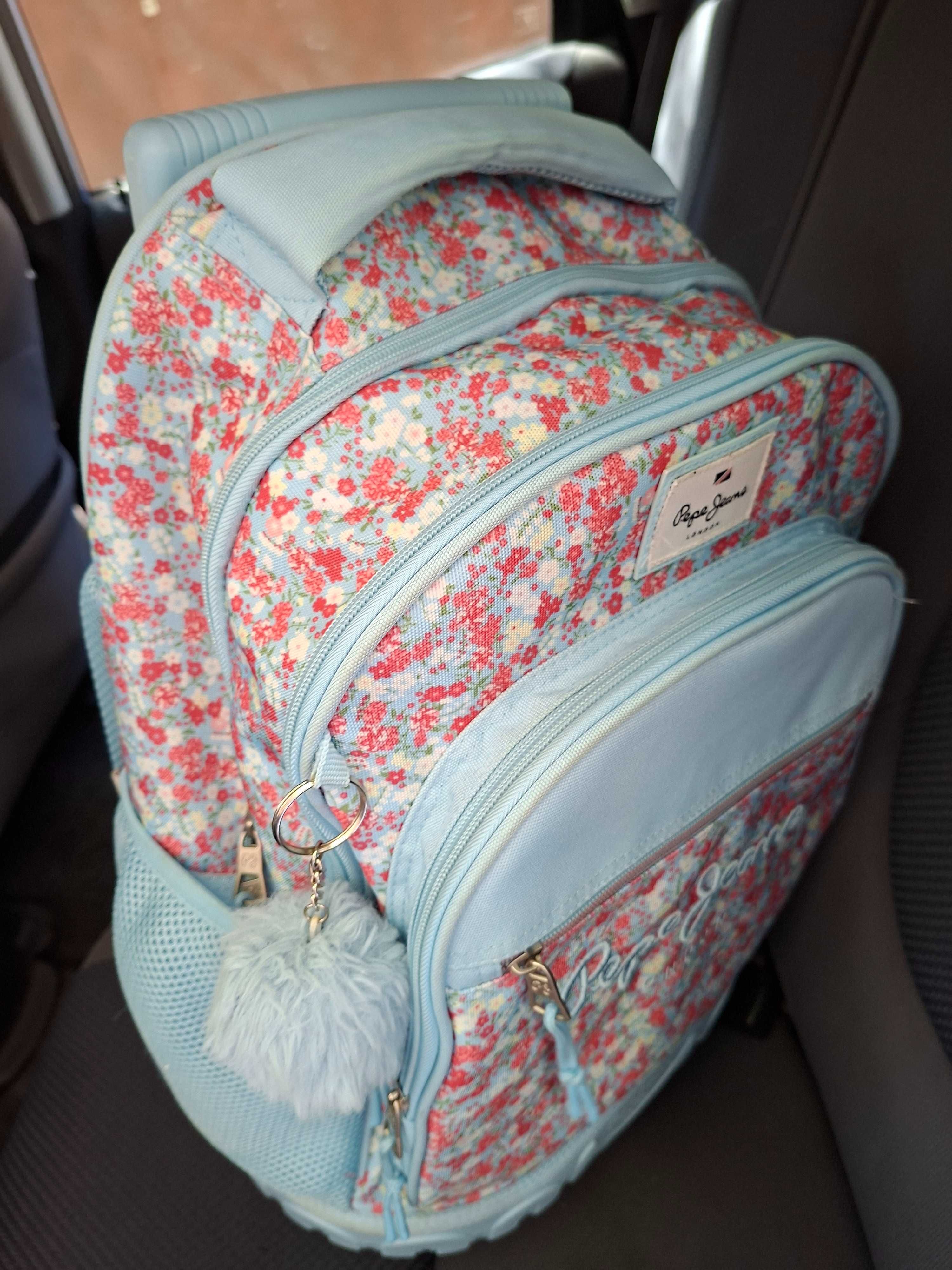 Ученическа раница  Pepe Jeans Aide с две двойни колелца 32×43×21см
