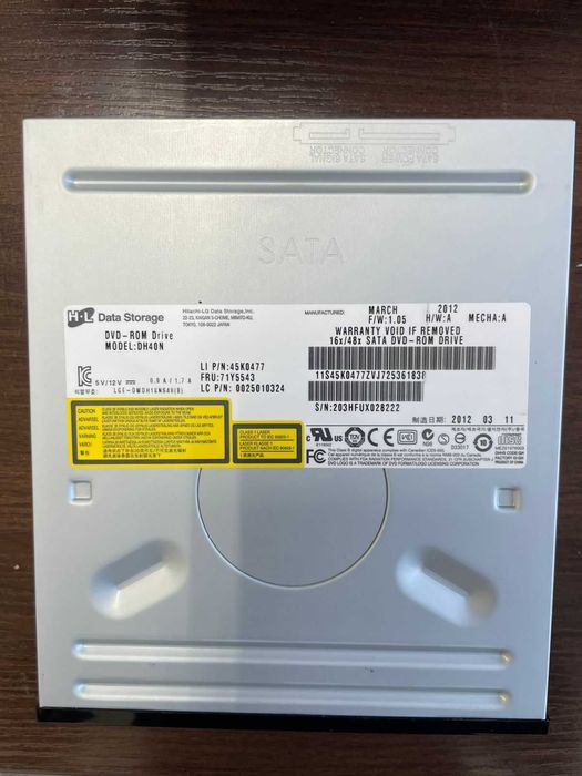DVD-ROM дисковод SATA (Hitachi-LG Data Storage DH40N)