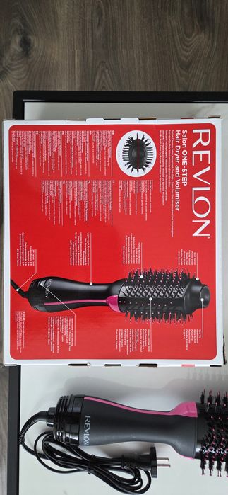 Revlon salon ONE Step Hair Dryer and Volumiser