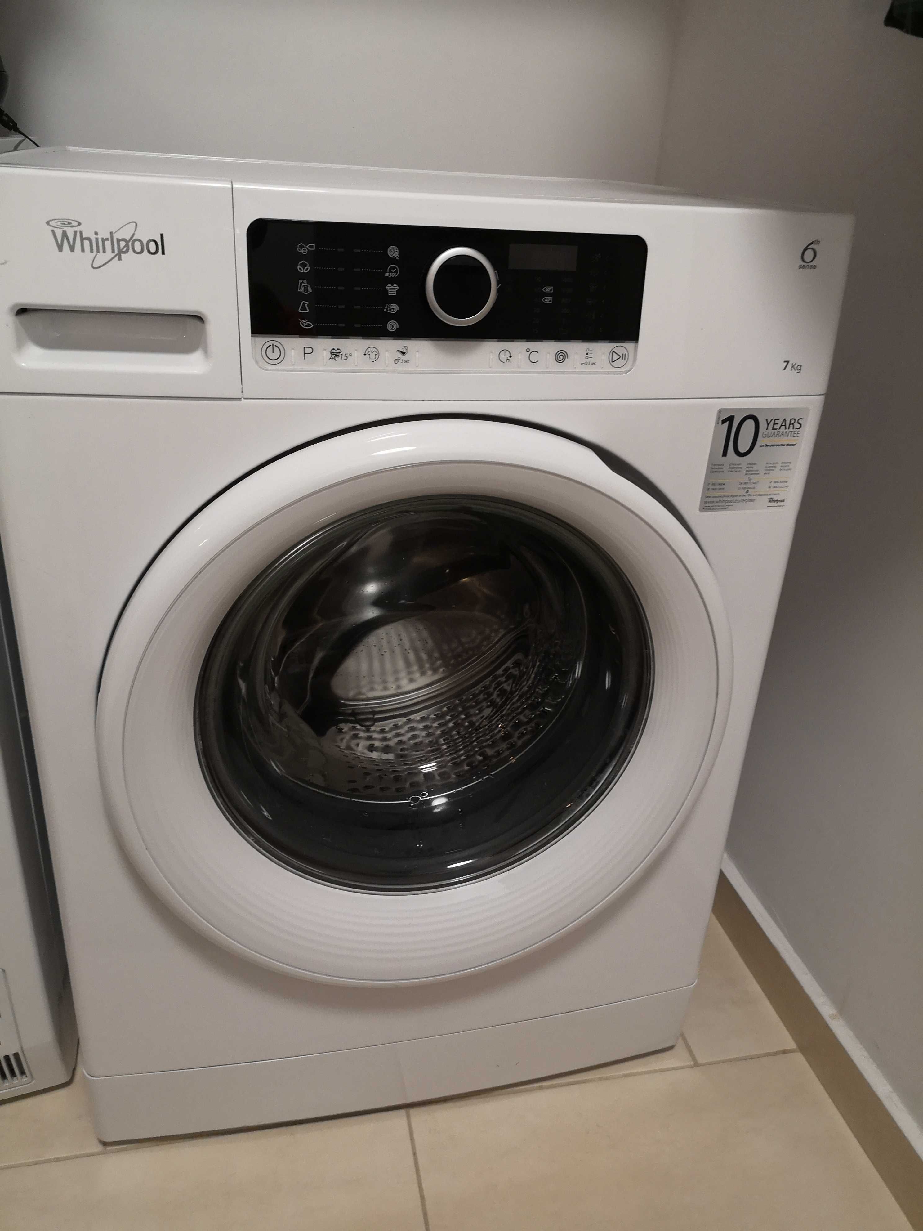 Перална Машина Whirlpool 6th Sense, FSCR70414