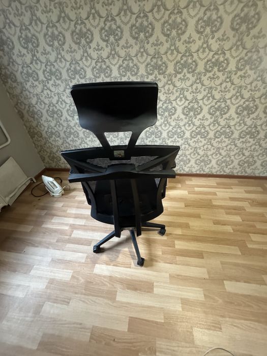 Компьютерное кресло