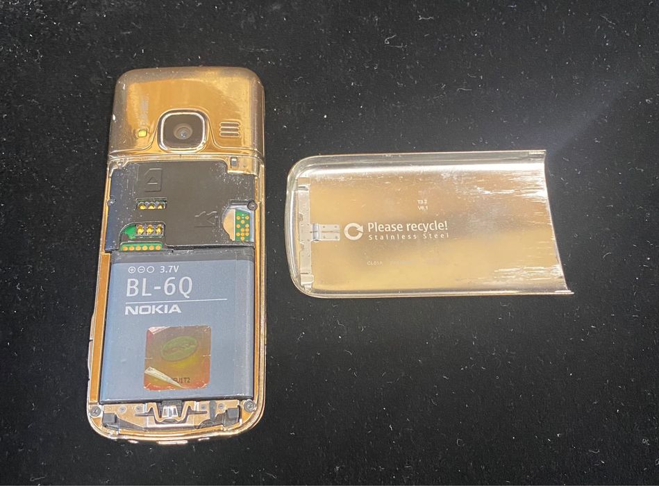 Vand Nokia 6700 gold Original