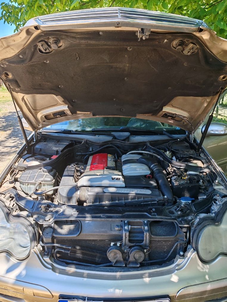 Mercedes Benz, an 2000