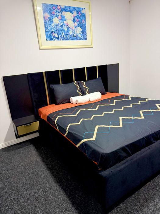 Apartament ultracentral regim hotelier curte + parcare privata