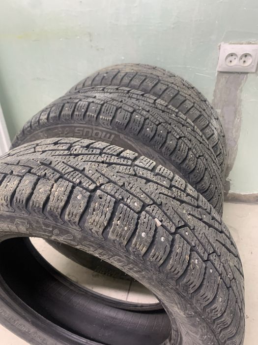 Резина 16размера зимние с шипами