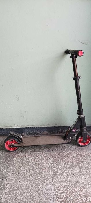 НАМАЛЕНА Тротинетка Byox сгъваема