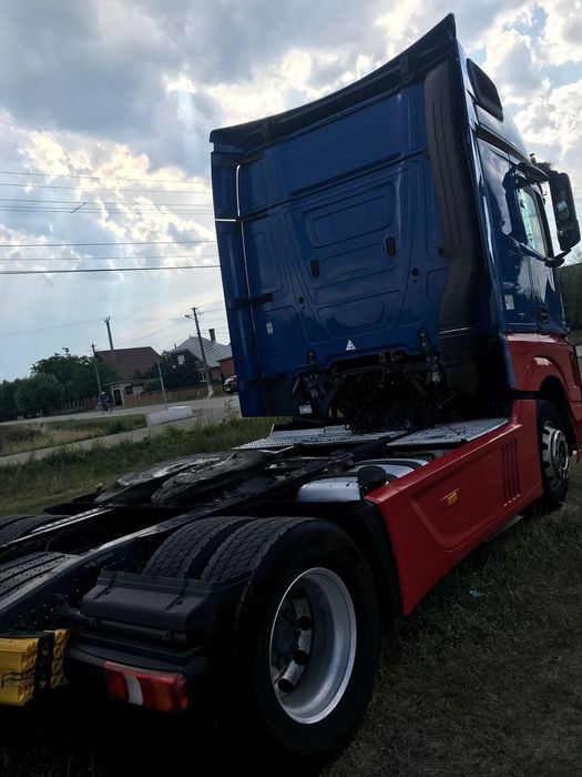 Mercedes Actros 1845