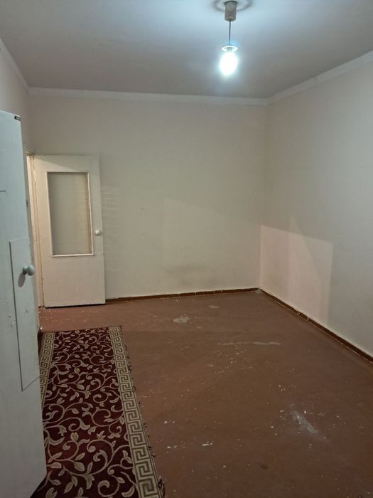 Продаётся 1/4/4 на массиве Ялангач 38500$