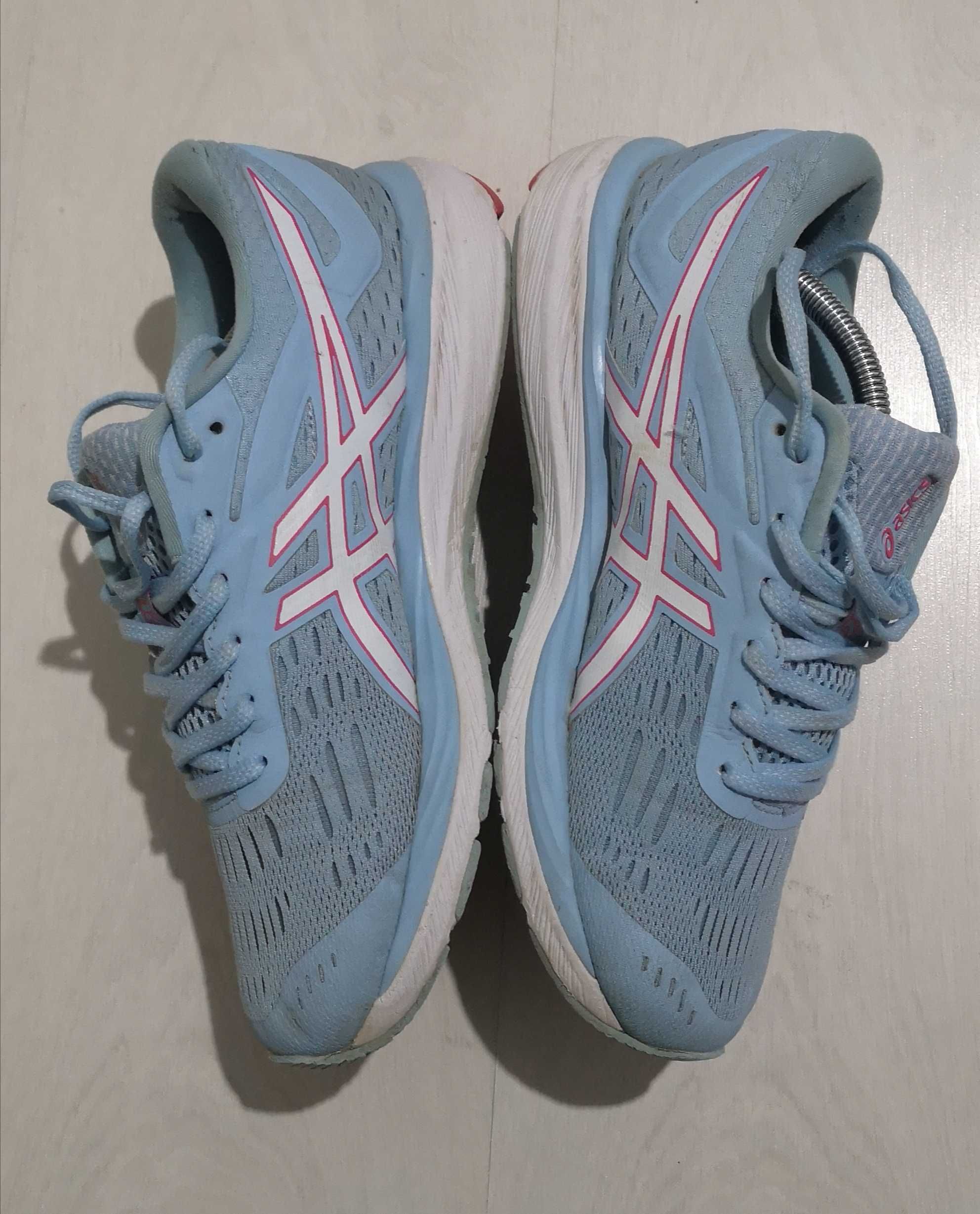 adidas Asics mărime 40,5 superbi