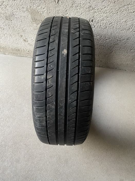 Vand set 4 cauciucuri vară (3-215/50 si 1-215/55) Michelin