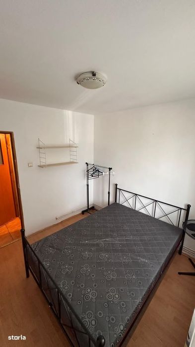 Inchiriez 3 camere Astra pet friendly partial mobilat