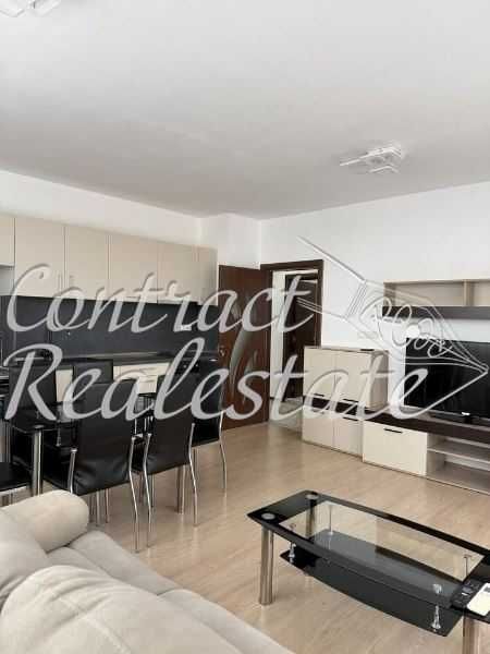 Срахотен Тристаен Гранд Мол Варна ! Паркомясто ! Три климатика !