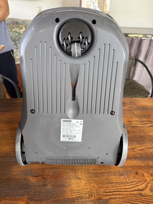 Прахосмукачка Thomas