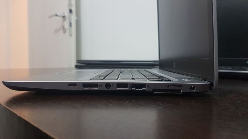 HP EliteBook 840 G3 ,128 SSD M.2 + 500 HDD, 8GB DDR4,Taste Iluminate