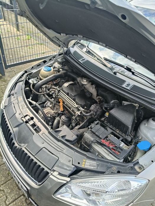 Vând Skoda roomster 1.4 diesel