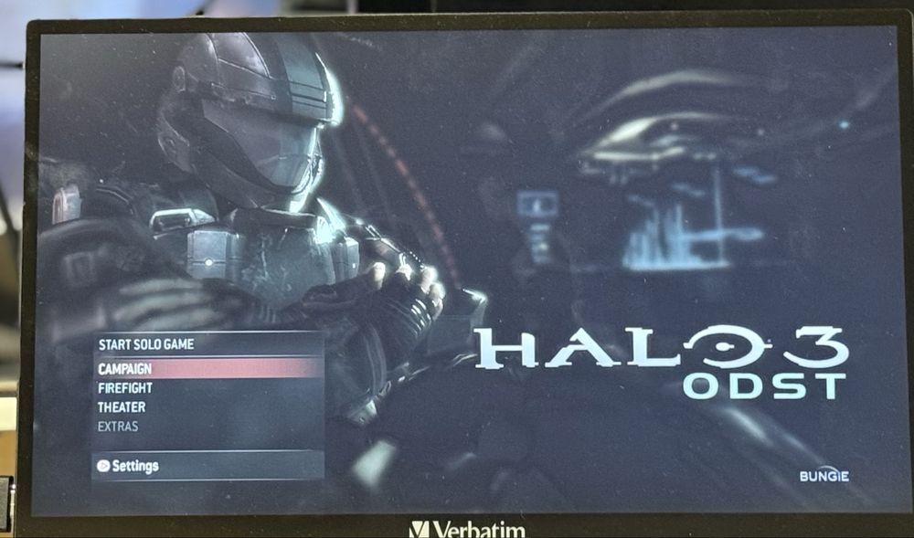 Конзола Microsoft Xbox 360, 250GB + подаръчен сет игри