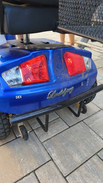 Vând triciclu electrică