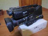 продам видеокамеру panasonic mdh2