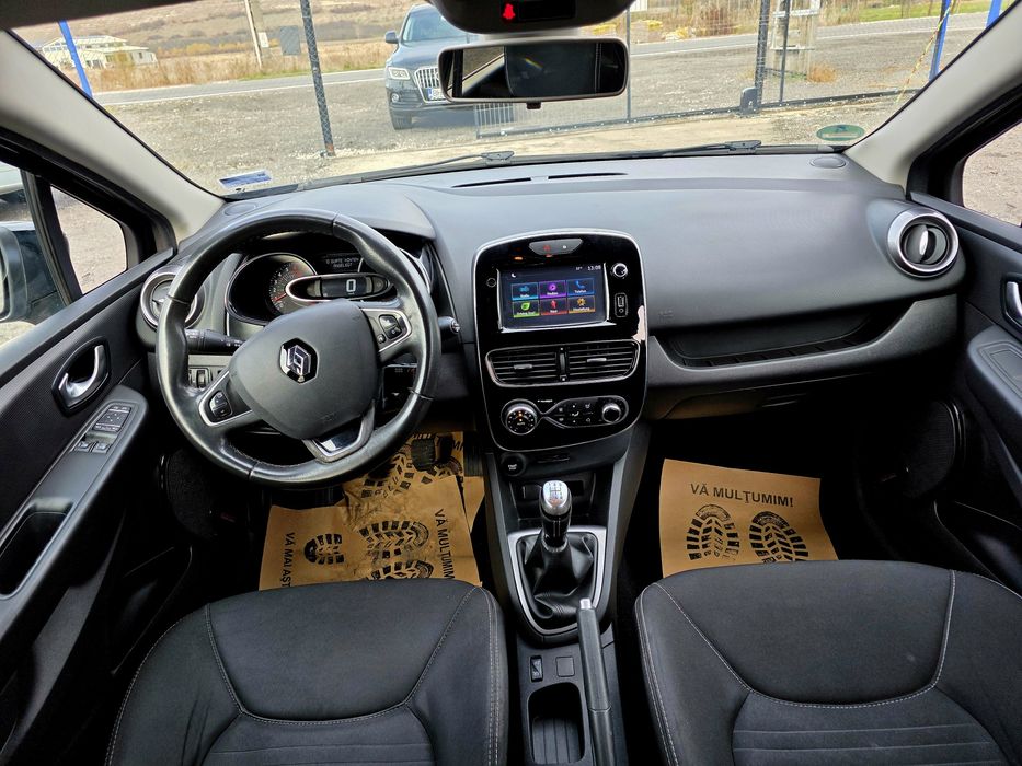 Renault Clio Limited 0.9tce Model 2017 143000km