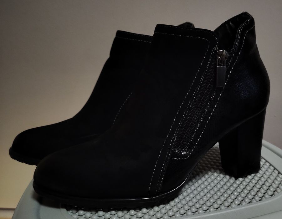 Черни дамски боти