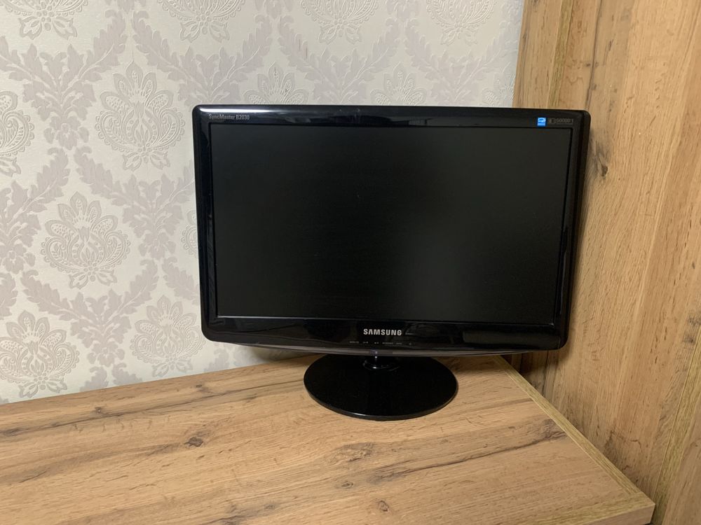 Монитор Samsung