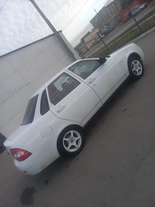 Продам комплект колёс дисков и резины в сборе размер 14