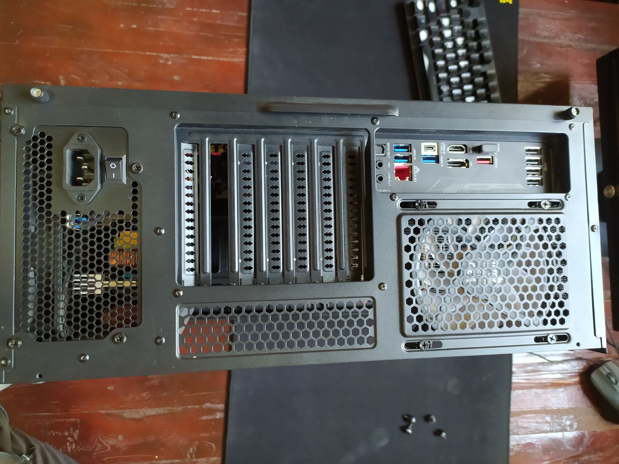 Kompyuter desktop. Z690-DDR4, RAM-24gb/3200mhz, SSD-256/512gb m.2,650w