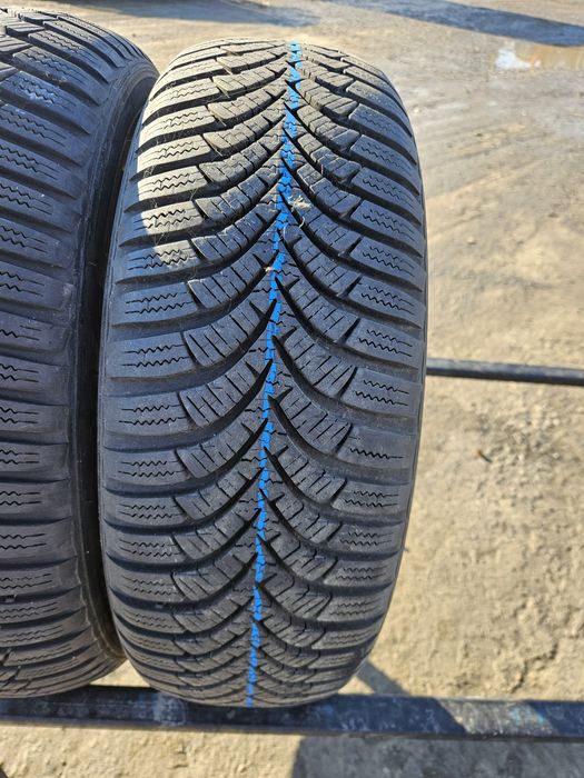 Vând 2 anvelope iarna 165/60/14 165/60r14 HANKOK