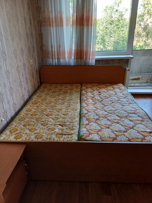 Кровать двухспальная