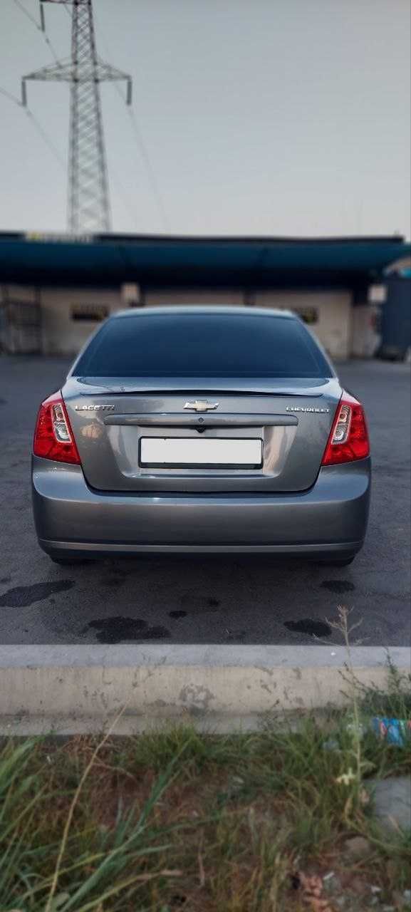 Chevrolet Gentra, 2015