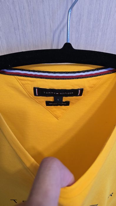 Tricou Tommy Hilfiger original din 100% bumbac
