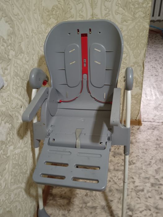 Детский столик. Хорошо состояние