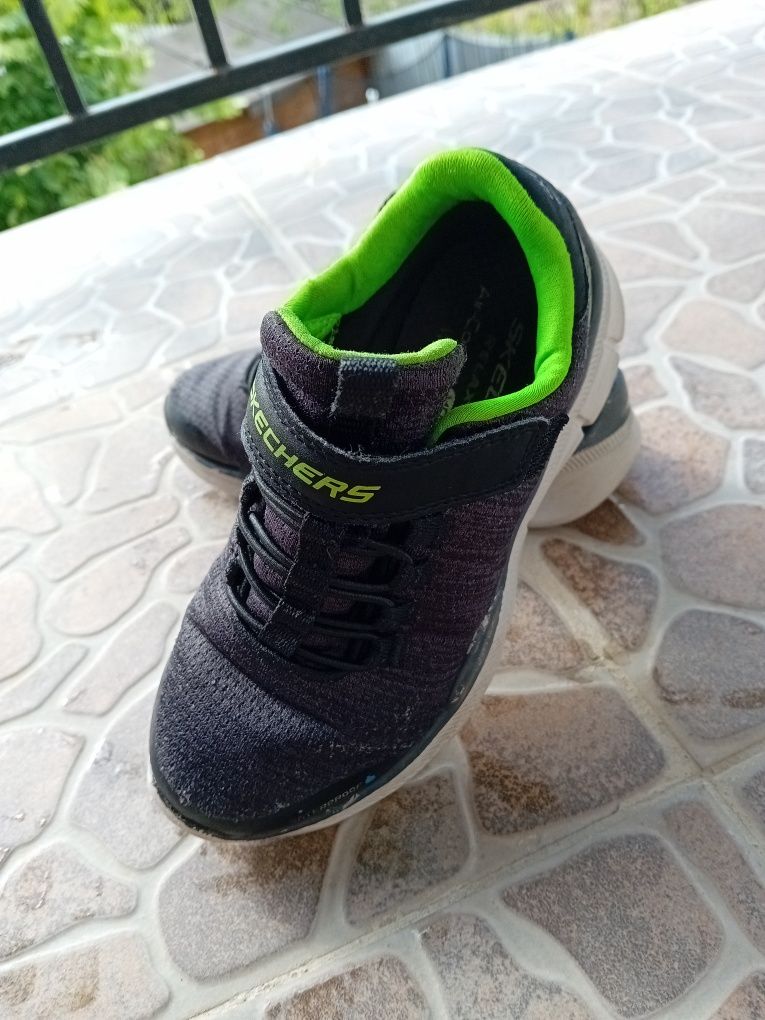 Pantofi sport adidasi copii Skechers 27.5 baieti interior masurat 17cm