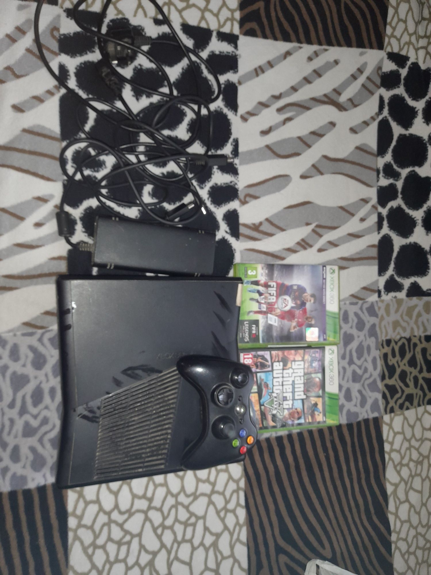 Vand urgent Xbox 360