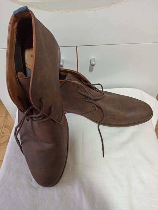 Pantofi inalti marimea 45