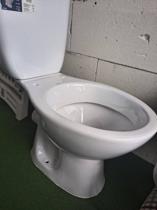 Sanitare vas wc cu bazin inclus