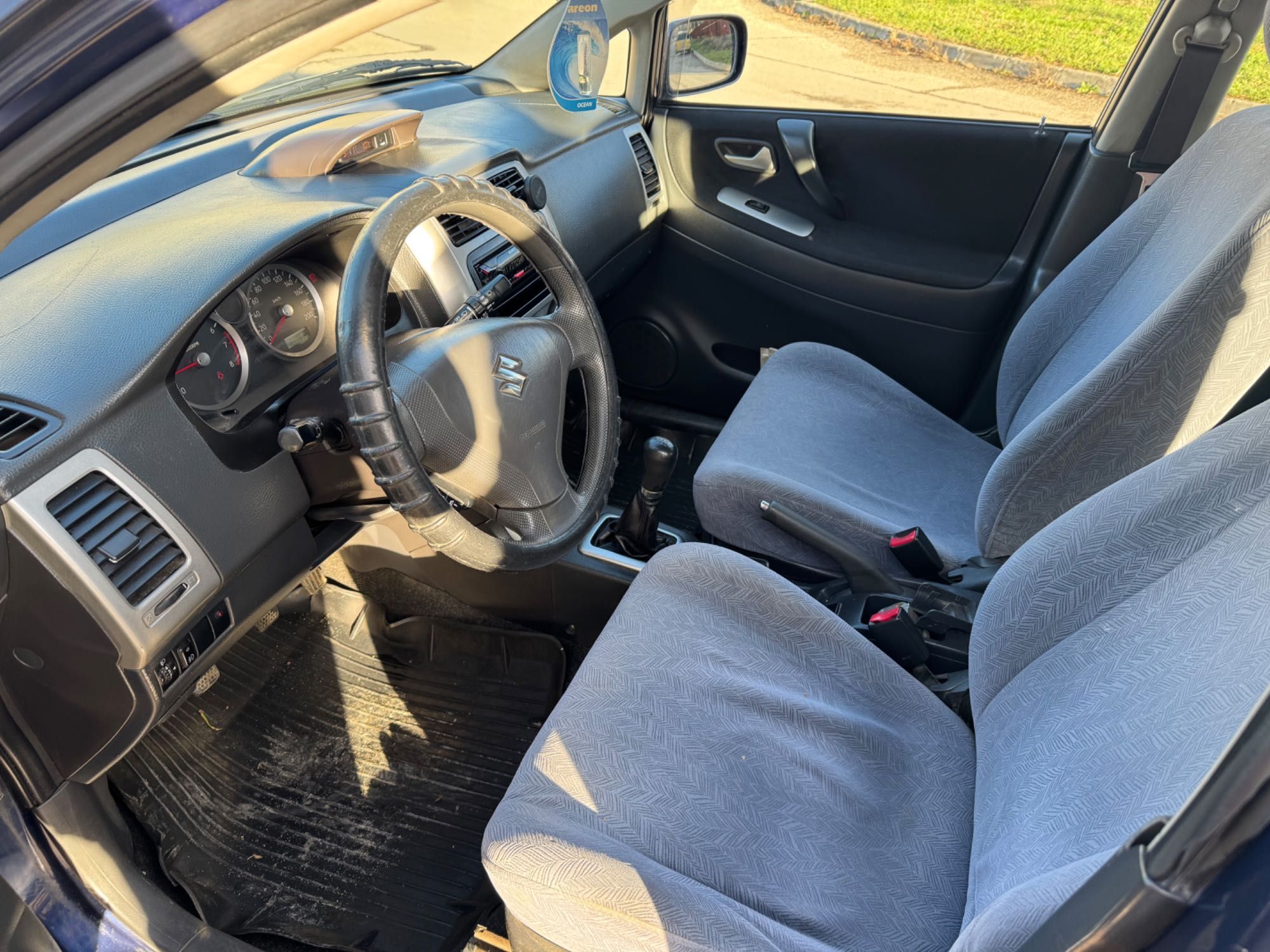 Suzuki Liana 2005  Бензин