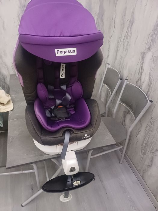 Продаётся фирменный авто кресло Lorelli Pegasus SPX isofix 360
