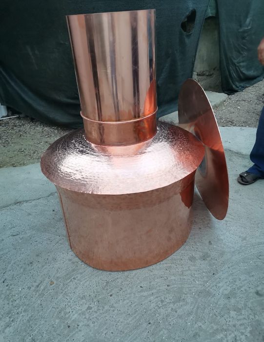 Vând un cazan de țuică din cupru alimentar capacitate de 150l cu fundu