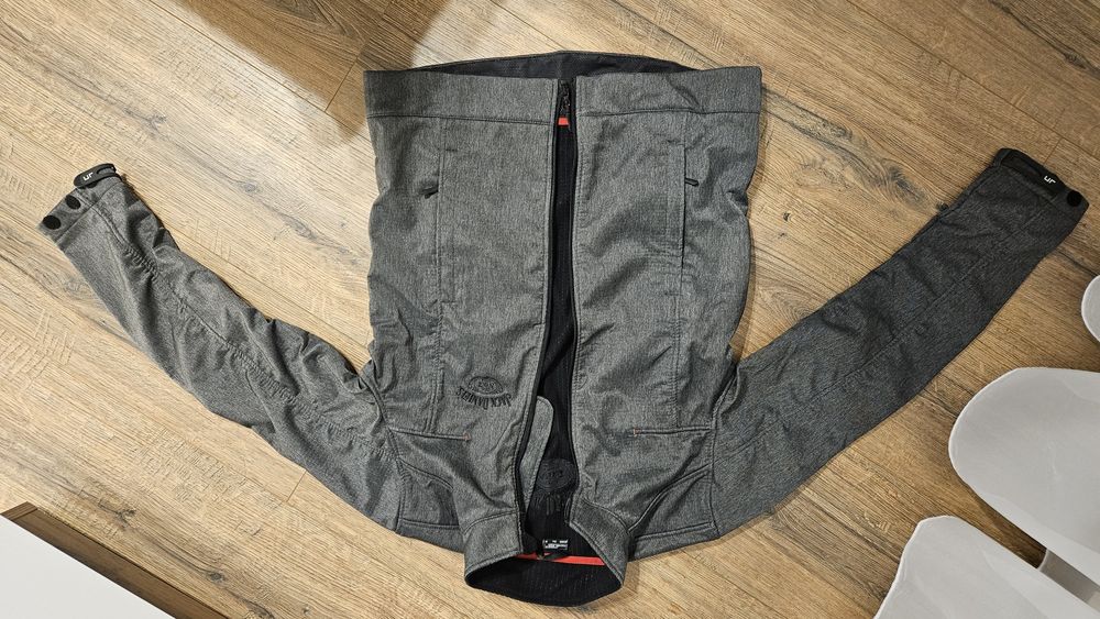 Яке на Jack Daniels - ново