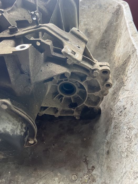 Cutie viteze Mazda 2 DY DE diesel 1,4 2003-2010