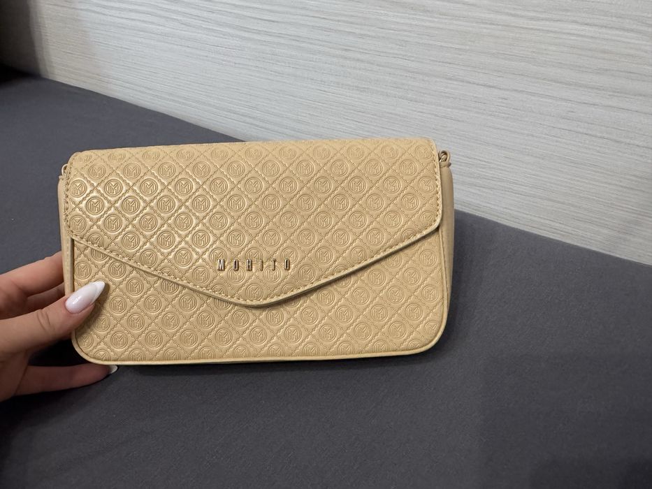 Бежова чанта Mohito